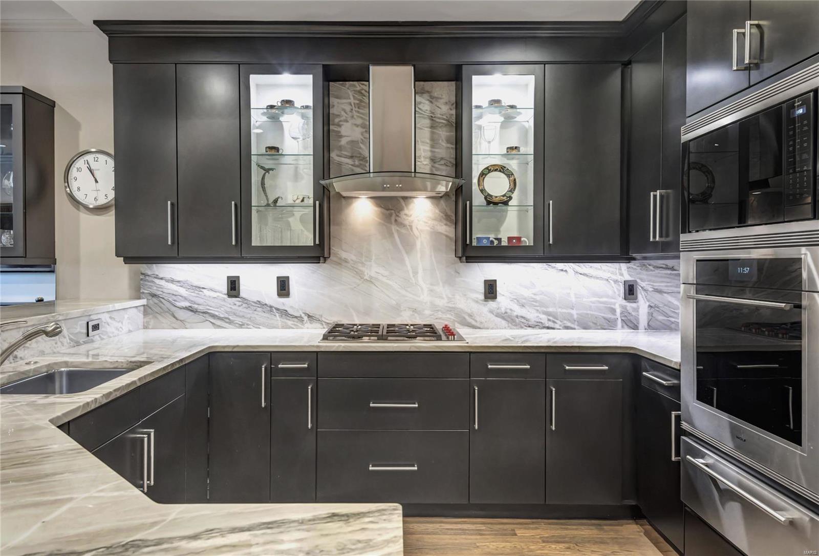 Plaza In Clayton A Condo The - Residential