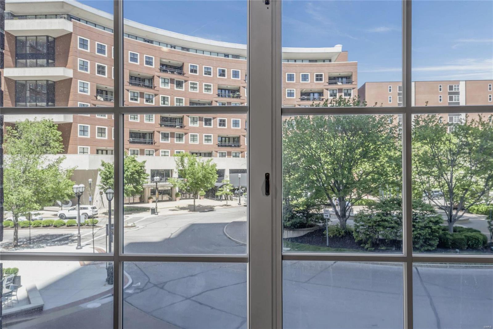 Plaza In Clayton A Condo The - Residential