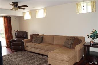 Vlgs At Springhurst #3 - Residential Lease