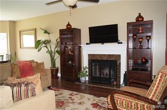 Vlgs At Springhurst #3 - Residential Lease