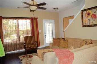 Vlgs At Springhurst #3 - Residential Lease