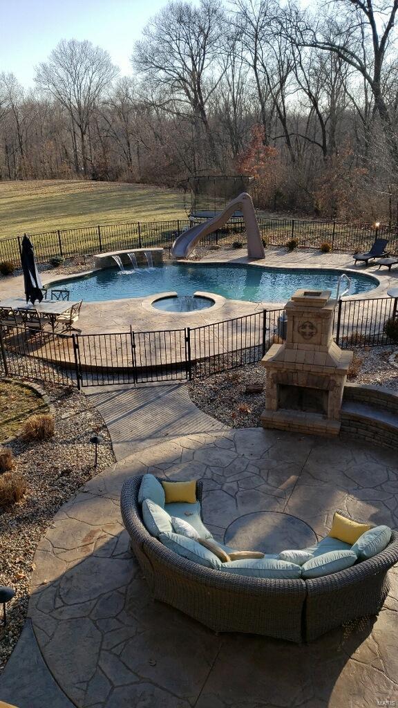 Enclave At Saddleback - Residential