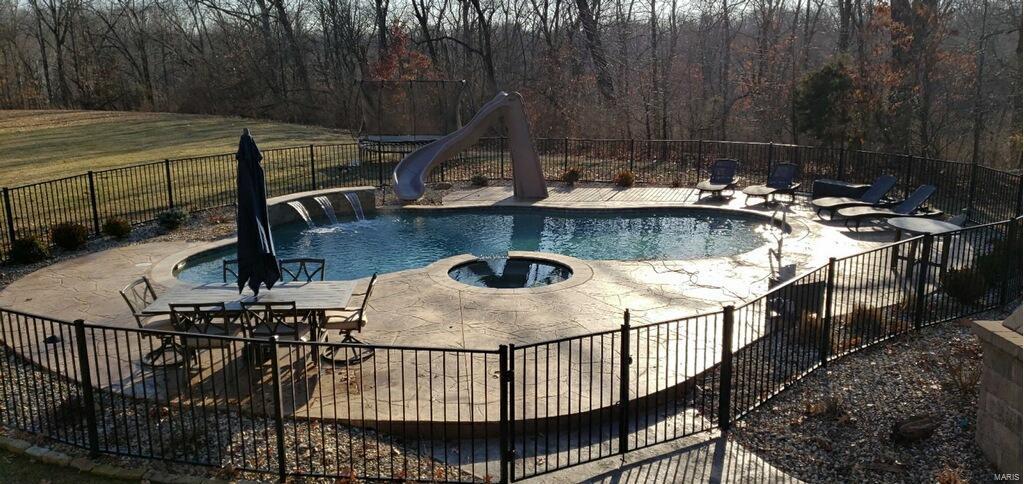 Enclave At Saddleback - Residential