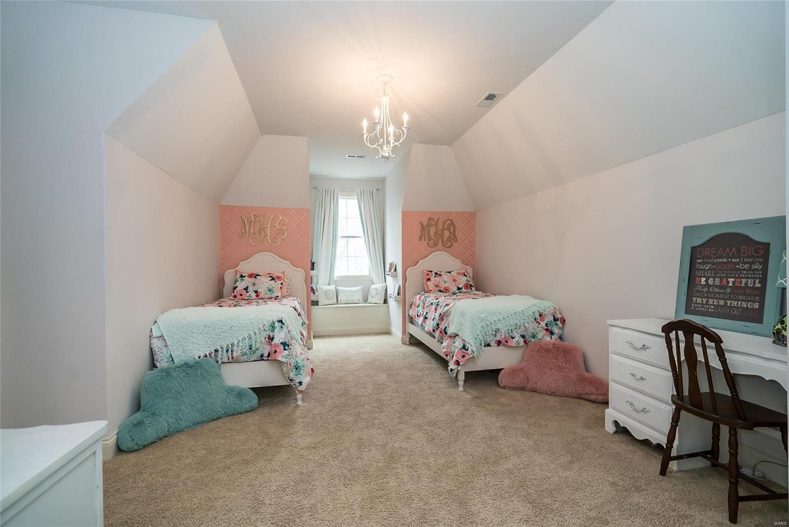 Enclave At Saddleback - Residential