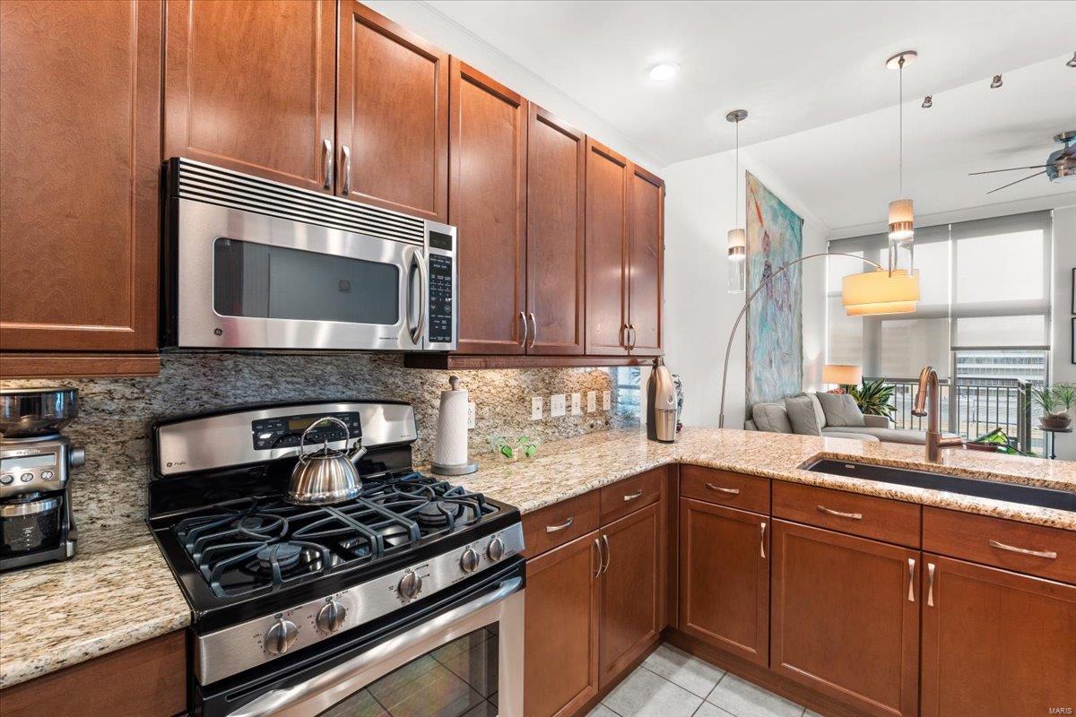 4909 Laclede Avenue 1902