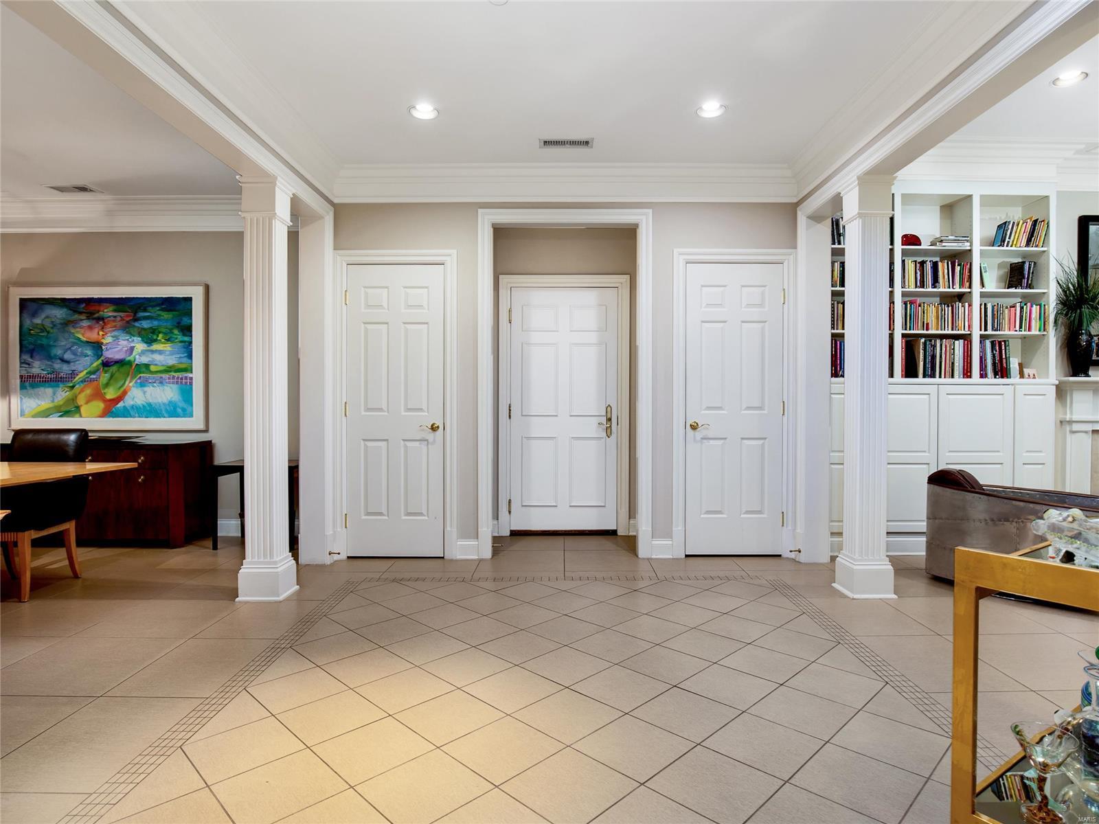 Shaw Place Condo - Residential