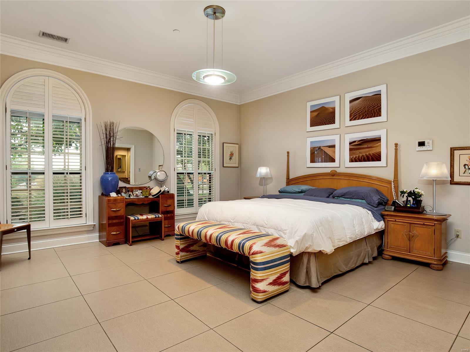 Shaw Place Condo - Residential