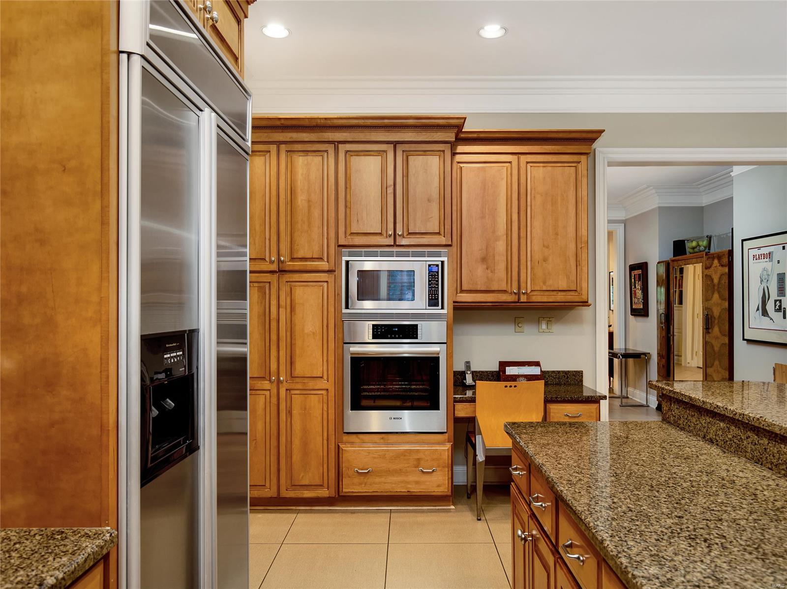 Shaw Place Condo - Residential