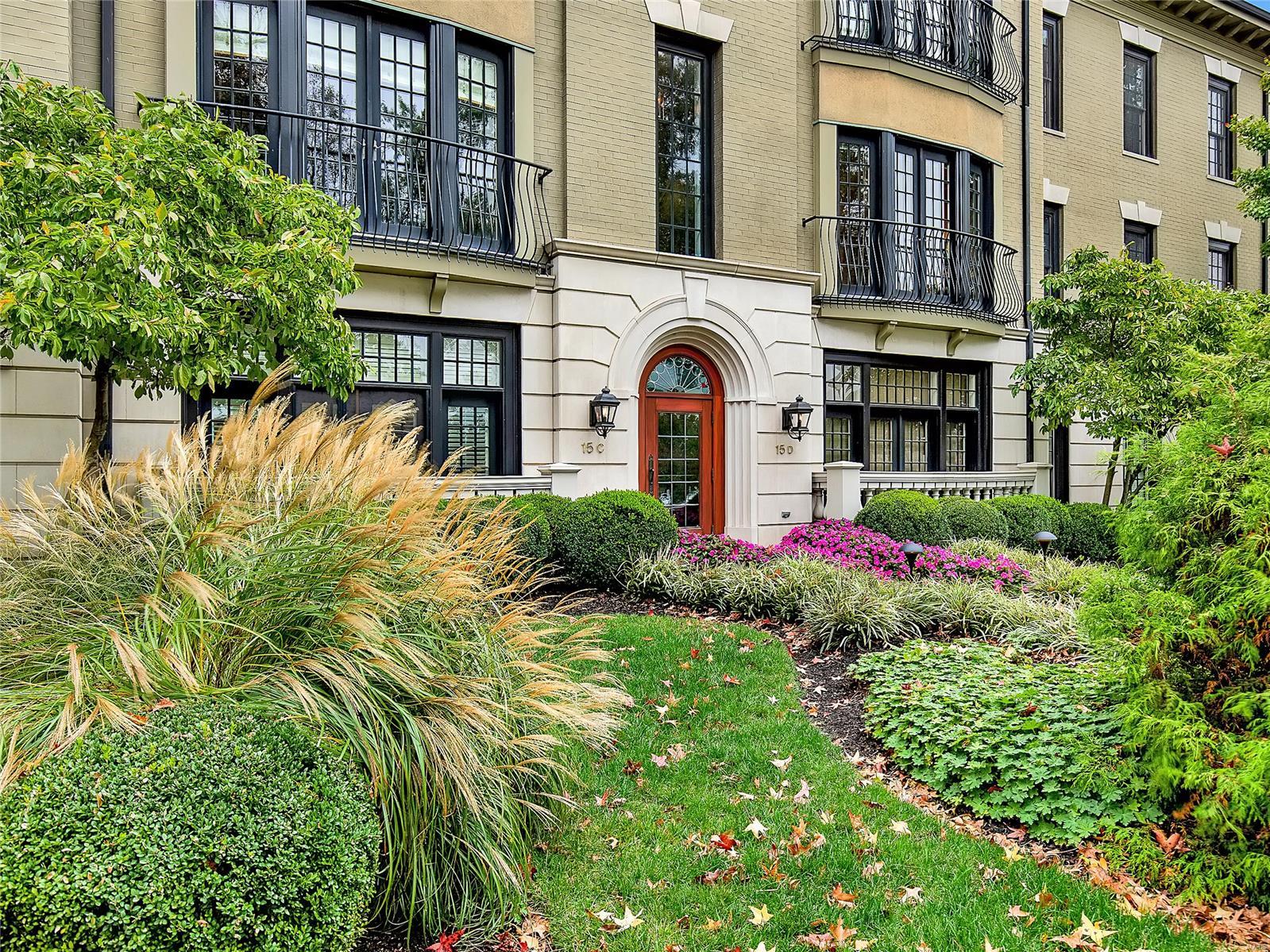 Shaw Place Condo - Residential