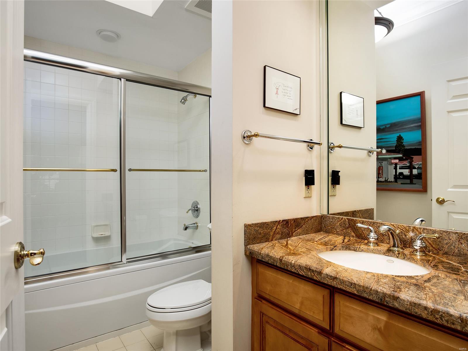 Shaw Place Condo - Residential