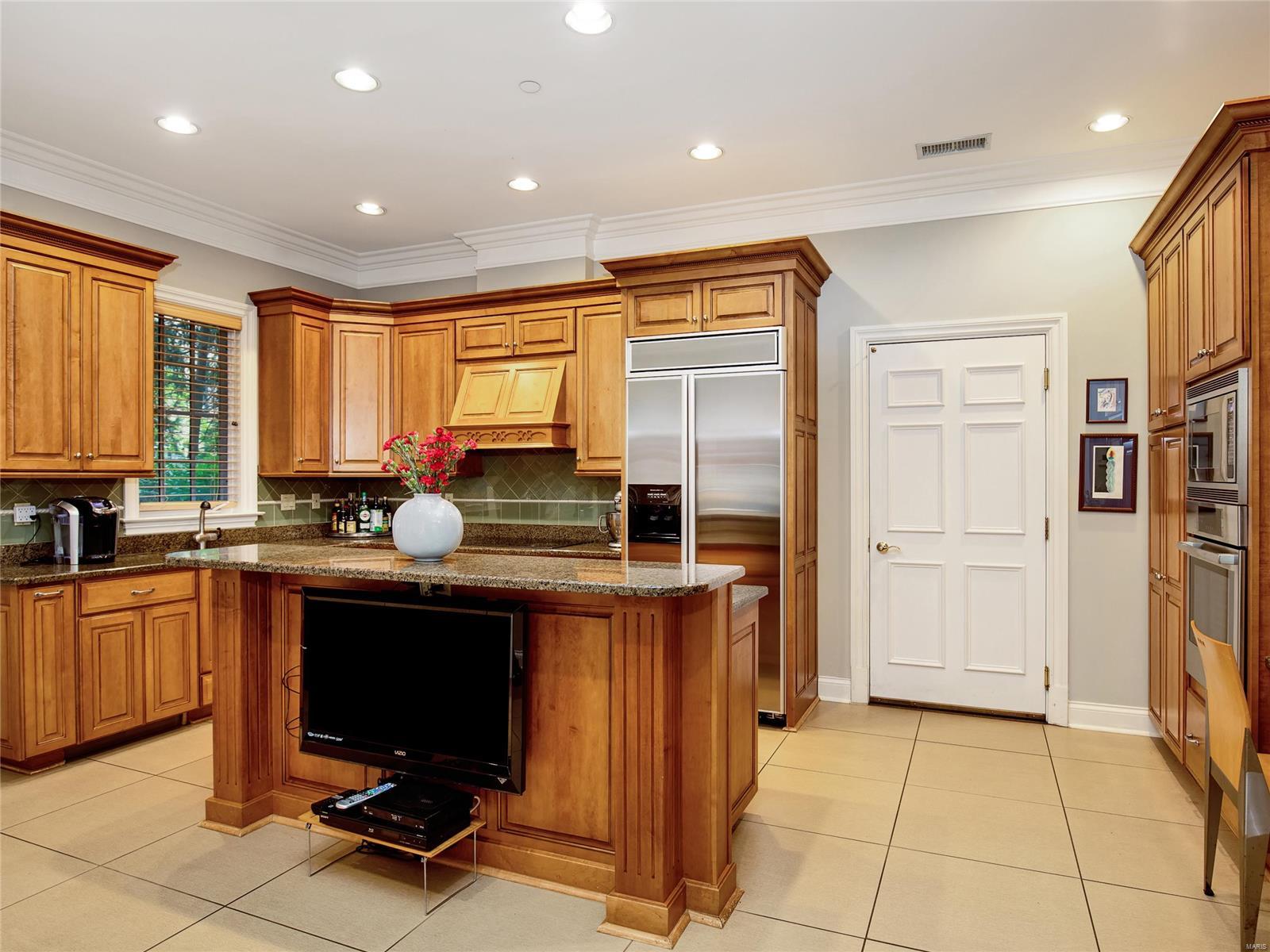 Shaw Place Condo - Residential