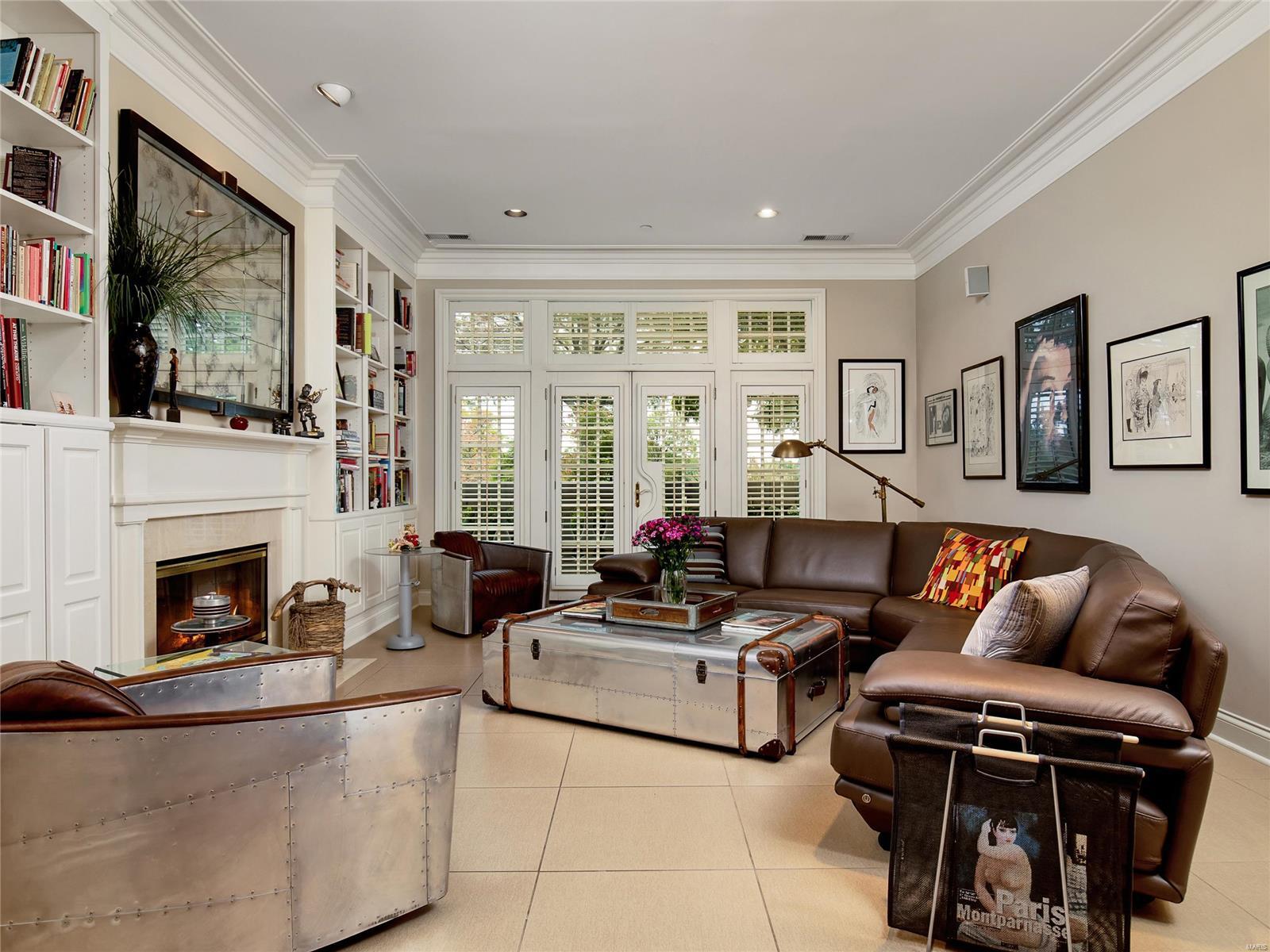 Shaw Place Condo - Residential