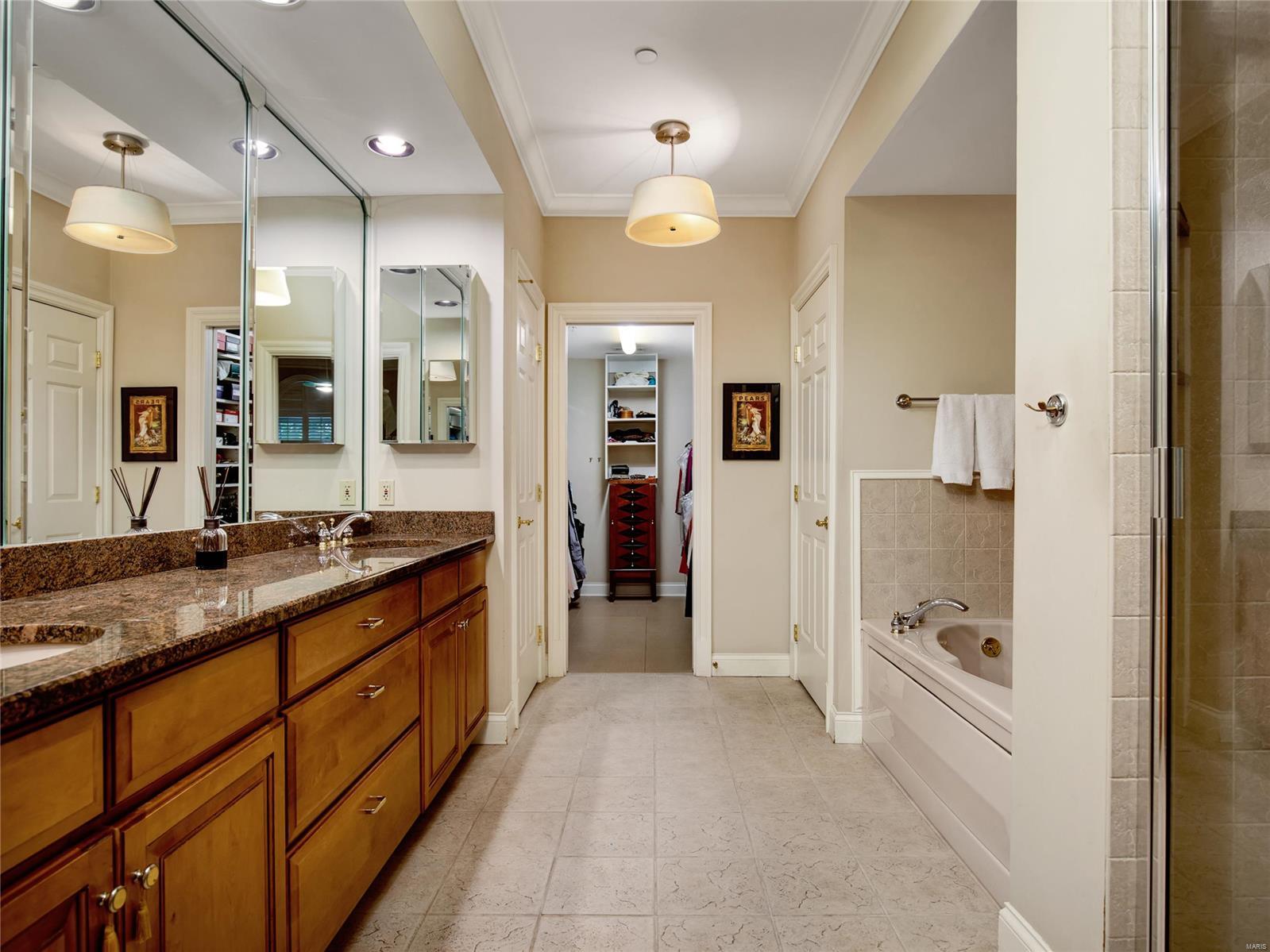 Shaw Place Condo - Residential