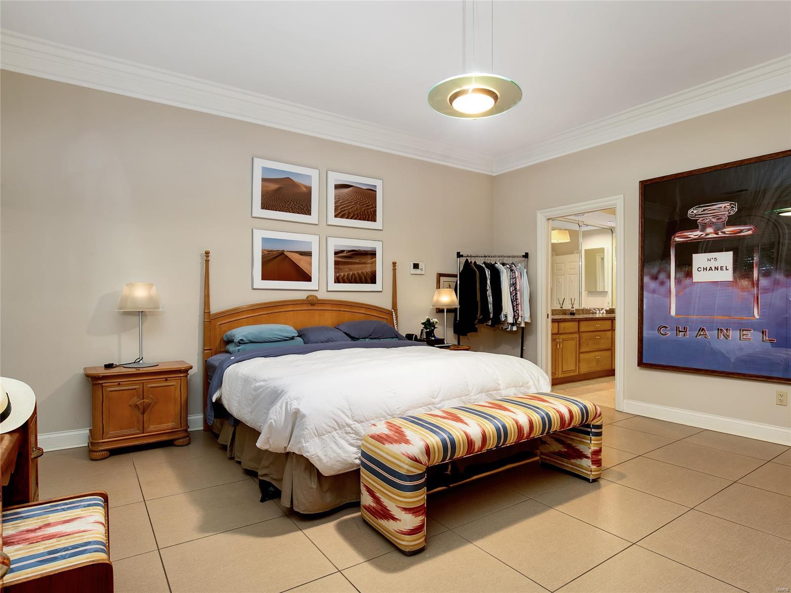 Shaw Place Condo - Residential