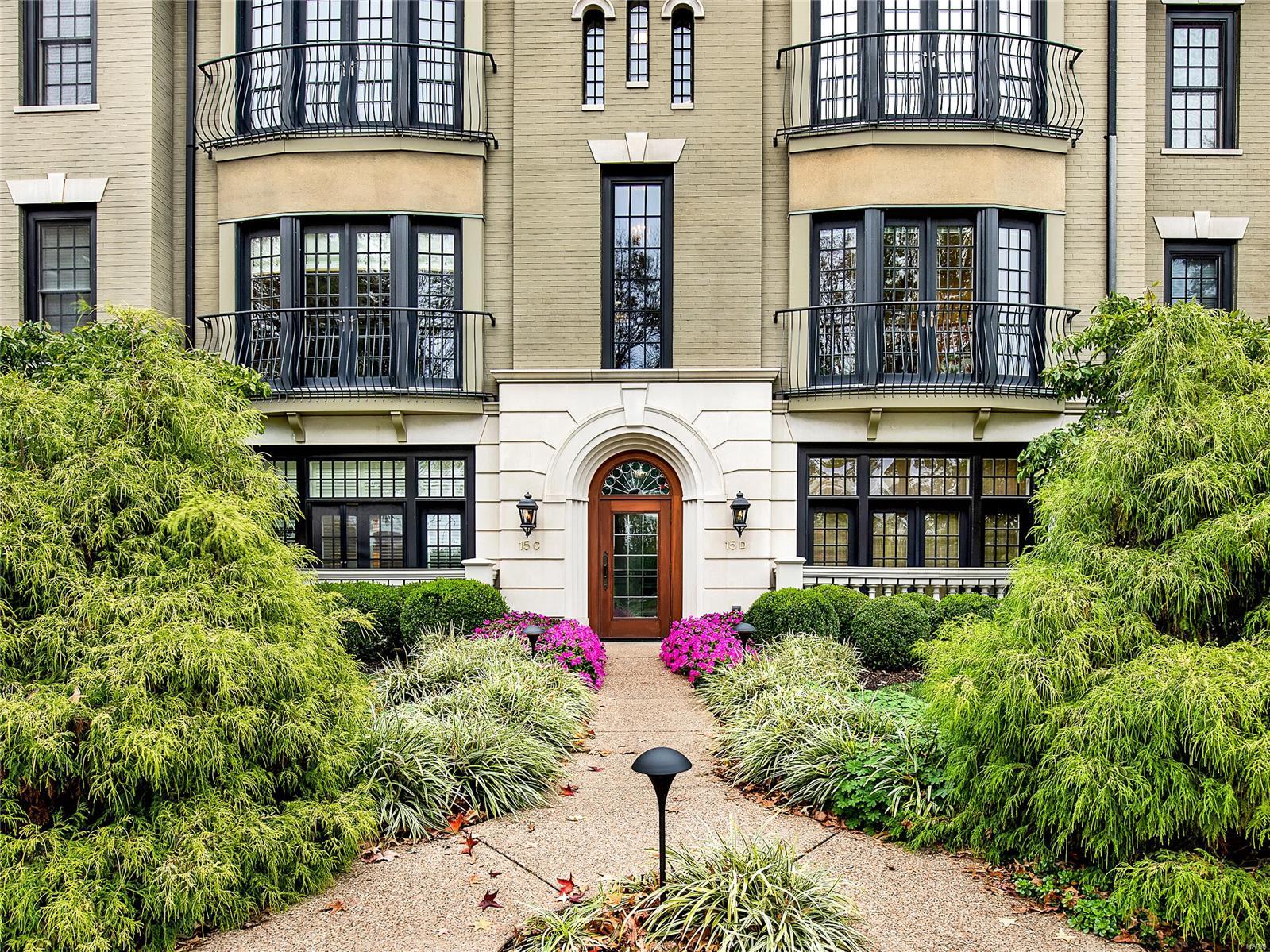 Shaw Place Condo - Residential