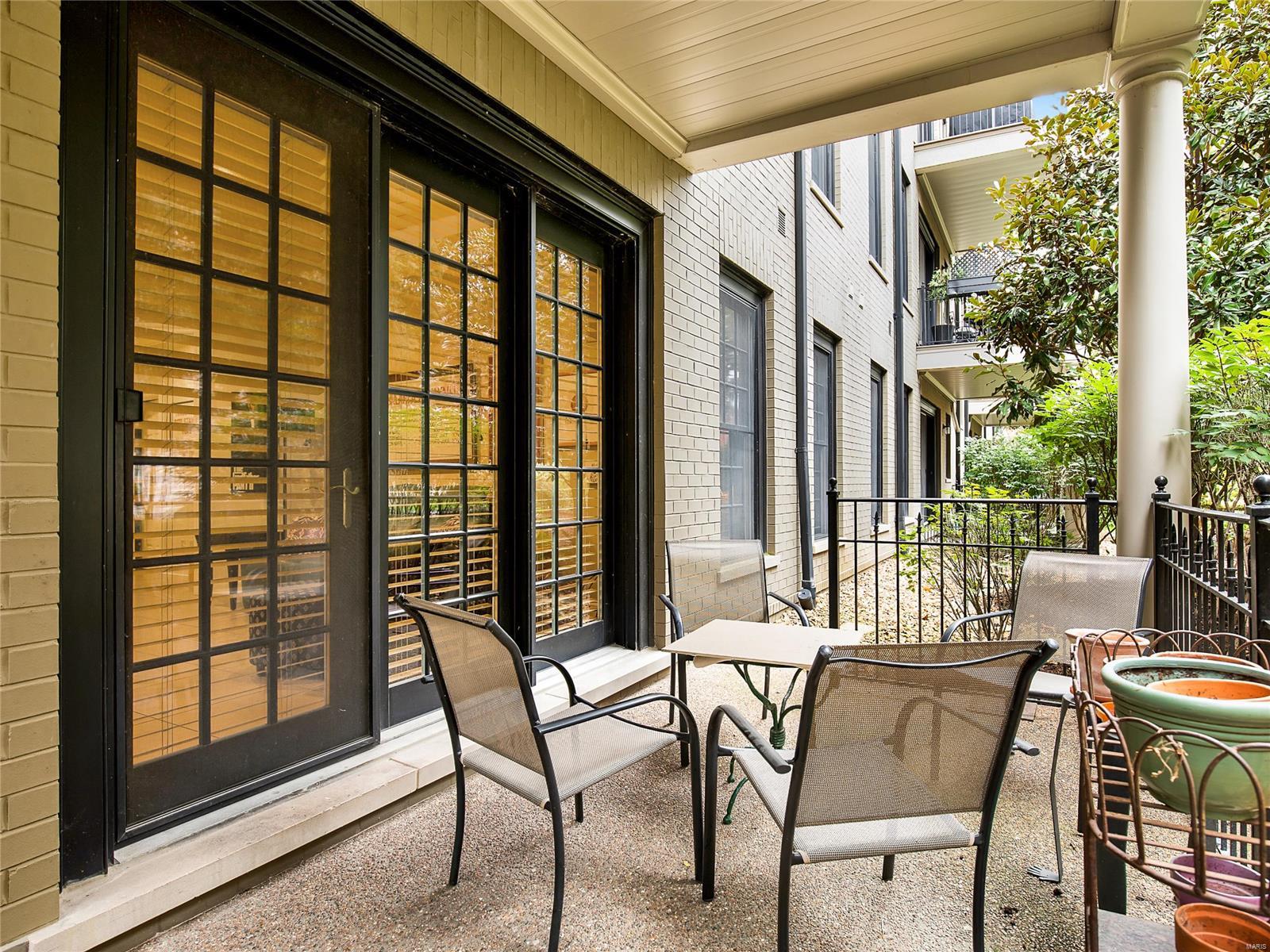 Shaw Place Condo - Residential