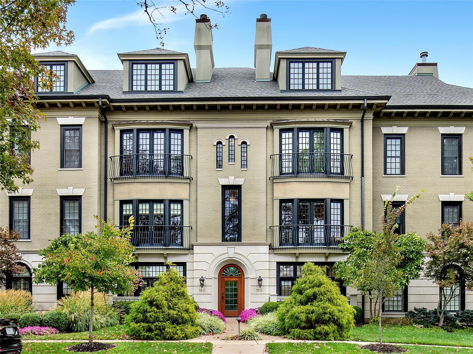 Shaw Place Condo - Residential