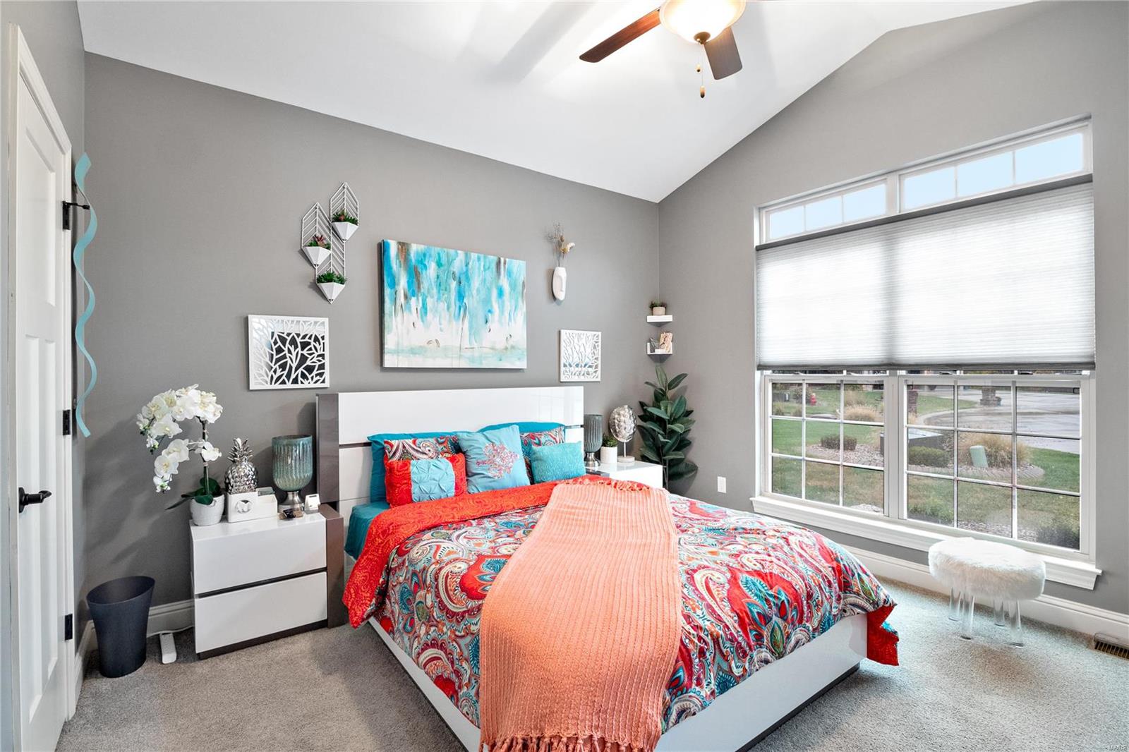 Maryville, Illinois 62062, United States, 4 Bedrooms Bedrooms, ,4 BathroomsBathrooms,Residential,Pending,30976