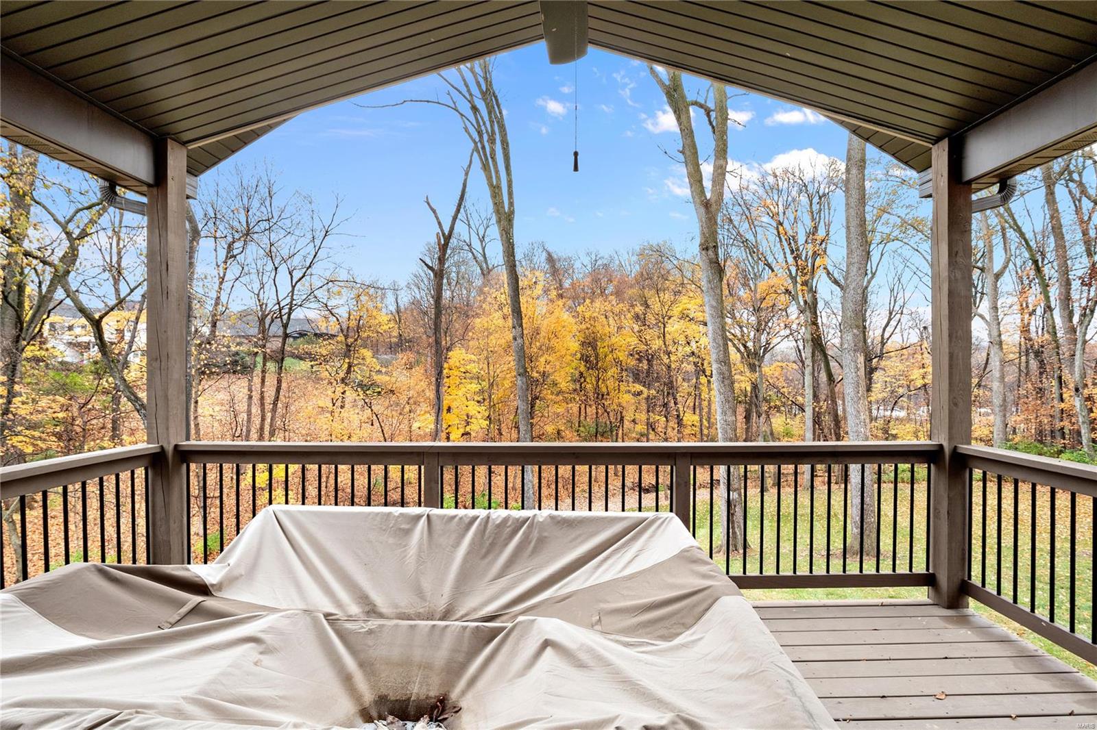 Maryville, Illinois 62062, United States, 4 Bedrooms Bedrooms, ,4 BathroomsBathrooms,Residential,Pending,30976