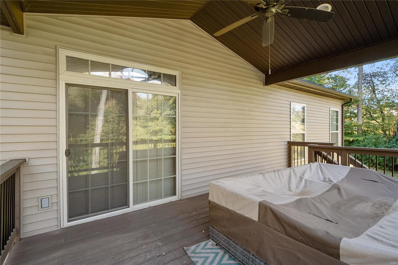 Maryville, Illinois 62062, United States, 4 Bedrooms Bedrooms, ,4 BathroomsBathrooms,Residential,Pending,30976