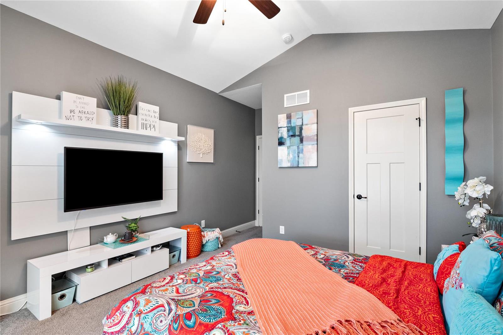 Maryville, Illinois 62062, United States, 4 Bedrooms Bedrooms, ,4 BathroomsBathrooms,Residential,Pending,30976