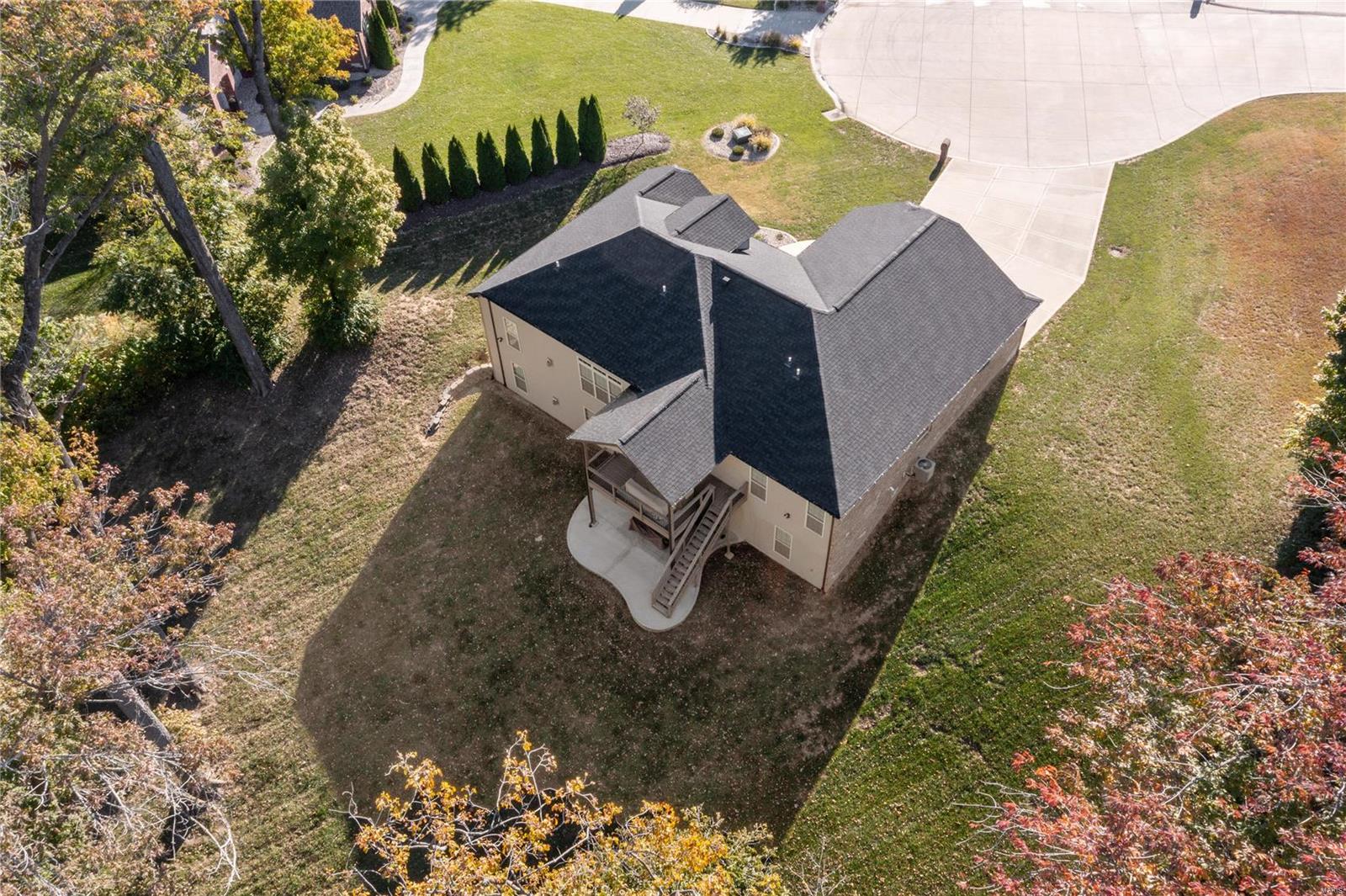 Maryville, Illinois 62062, United States, 4 Bedrooms Bedrooms, ,4 BathroomsBathrooms,Residential,Pending,30976