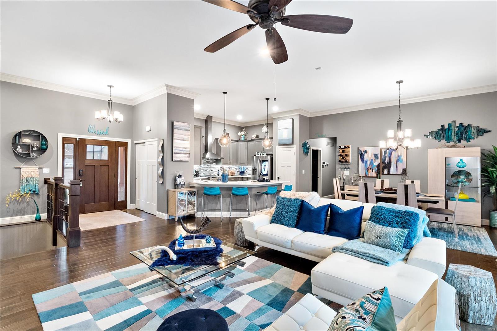 Maryville, Illinois 62062, United States, 4 Bedrooms Bedrooms, ,4 BathroomsBathrooms,Residential,Pending,30976