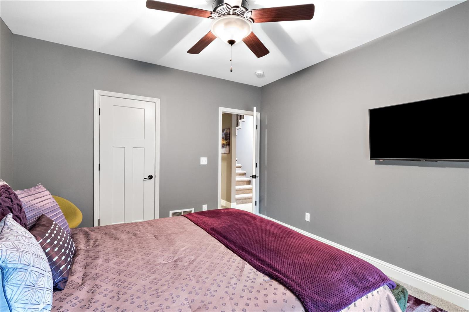 Maryville, Illinois 62062, United States, 4 Bedrooms Bedrooms, ,4 BathroomsBathrooms,Residential,Pending,30976