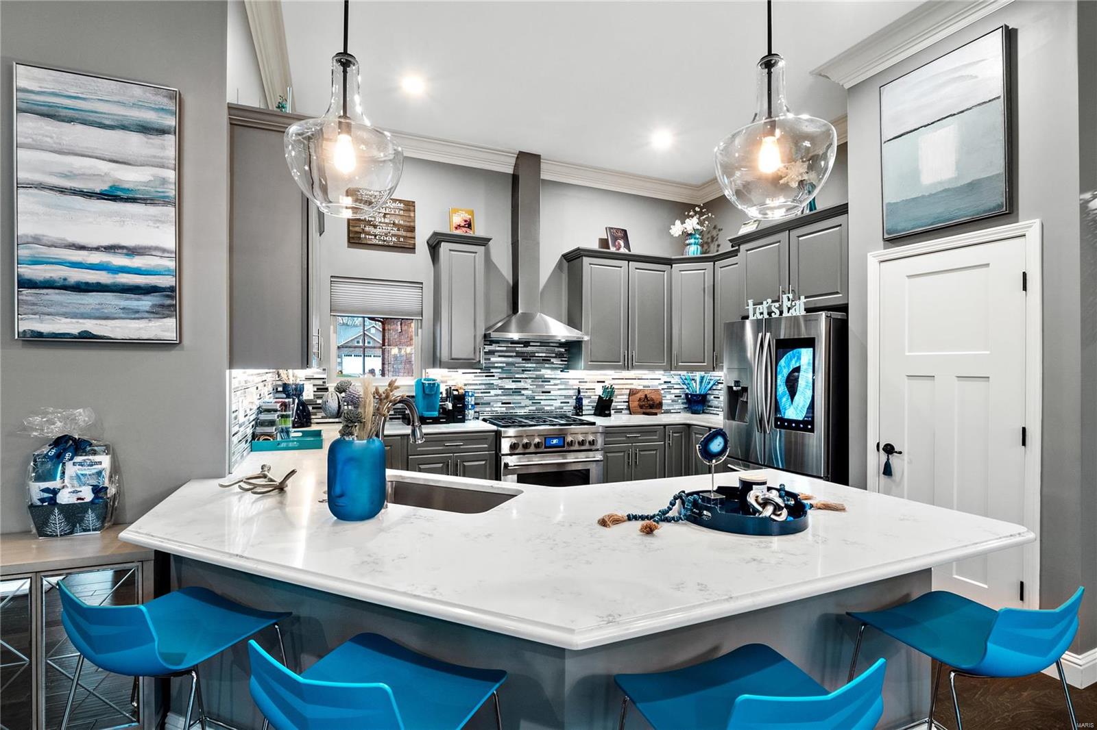 Maryville, Illinois 62062, United States, 4 Bedrooms Bedrooms, ,4 BathroomsBathrooms,Residential,Pending,30976