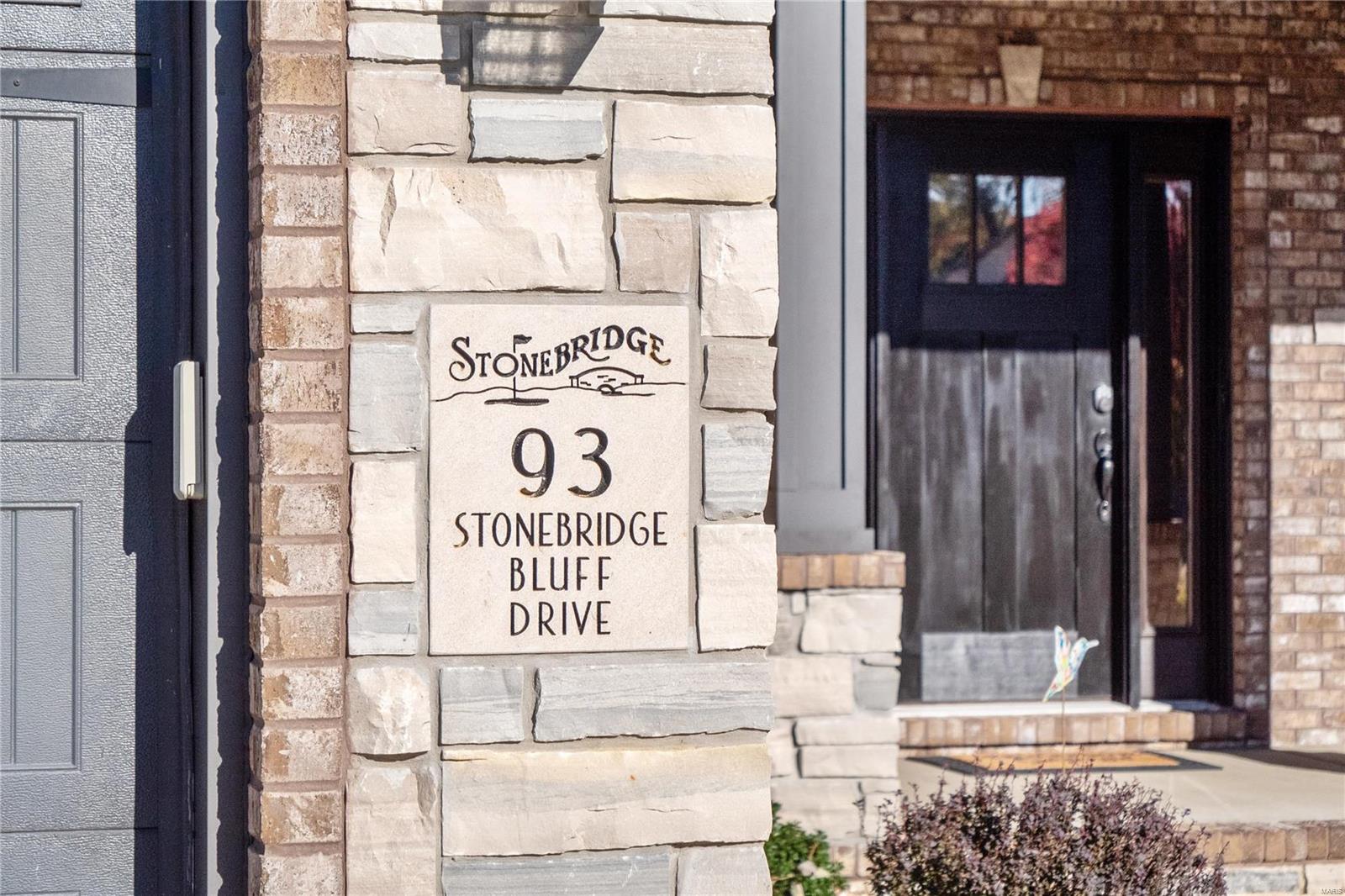 Maryville, Illinois 62062, United States, 4 Bedrooms Bedrooms, ,4 BathroomsBathrooms,Residential,Pending,30976