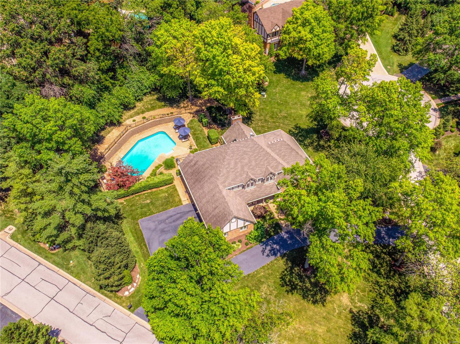 Village On Conway One The - Residential