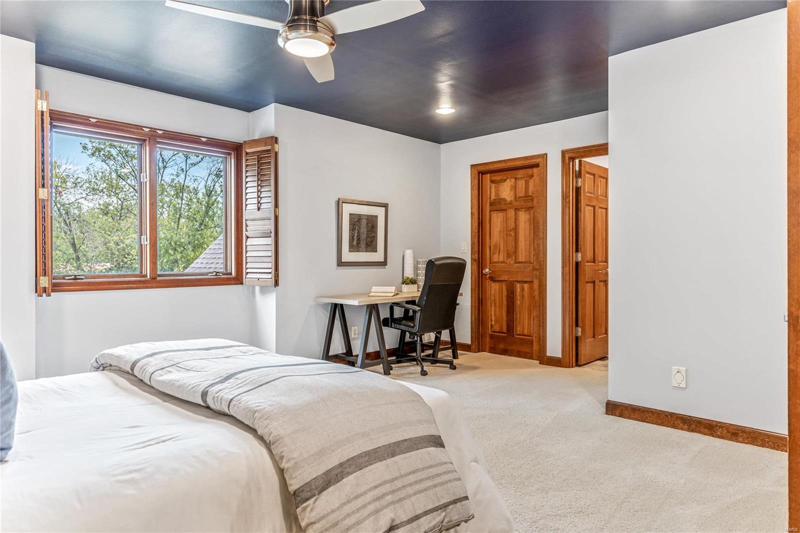 Village On Conway One The - Residential