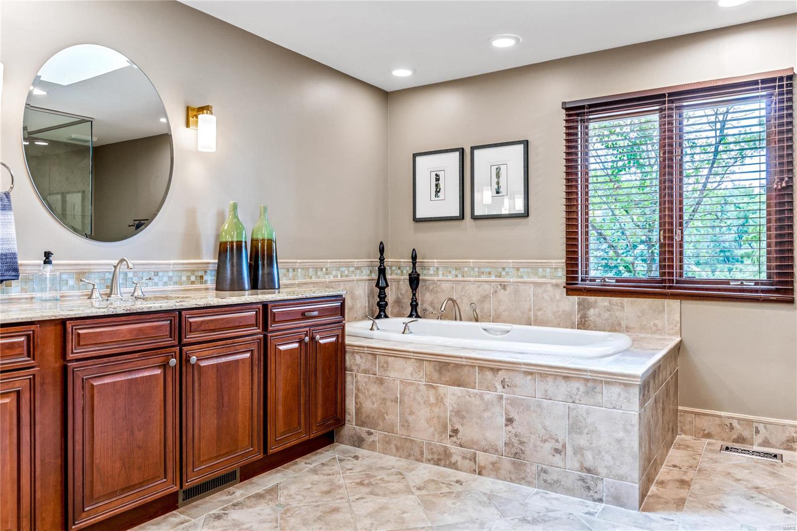 Village On Conway One The - Residential