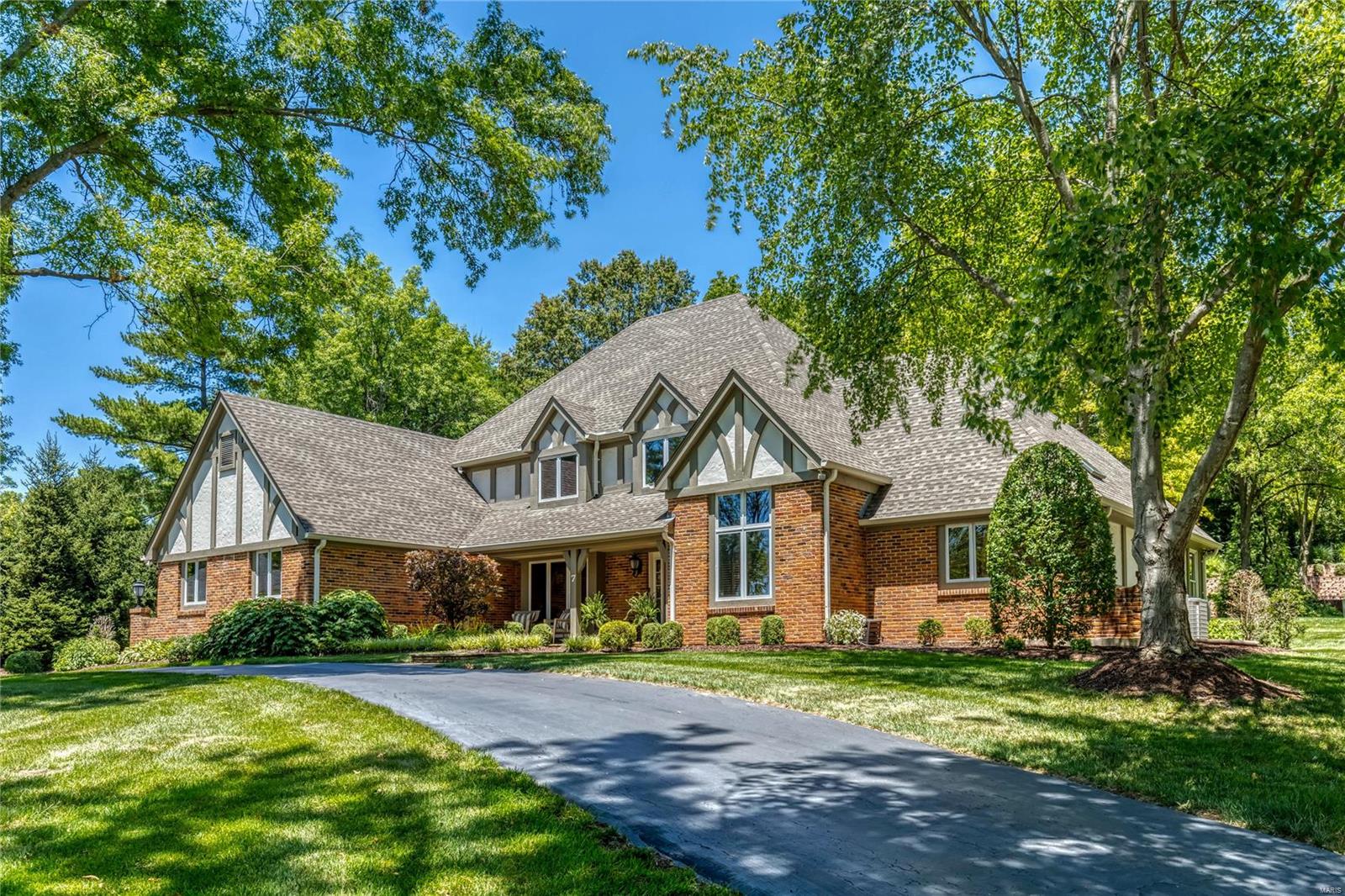 Village On Conway One The - Residential