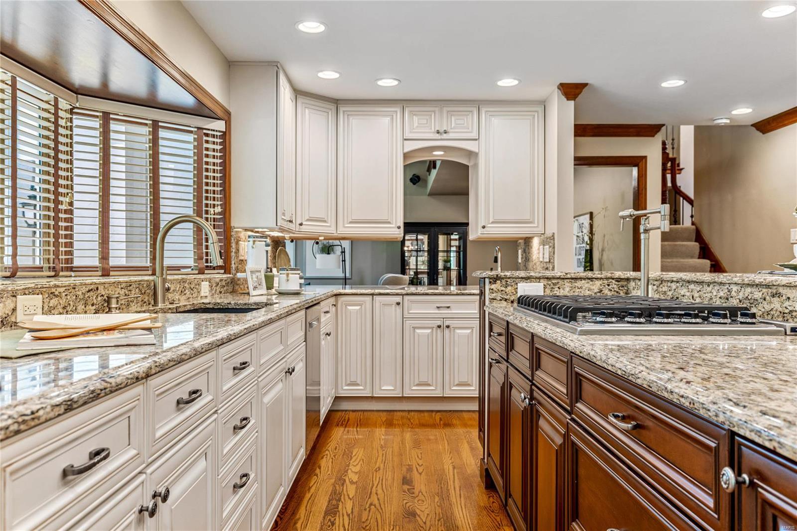 Village On Conway One The - Residential