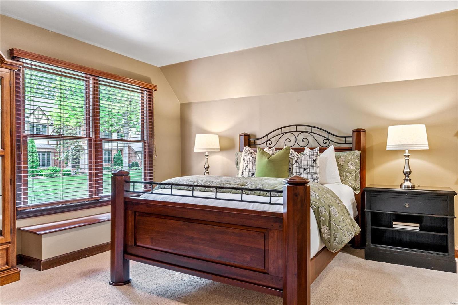 Village On Conway One The - Residential