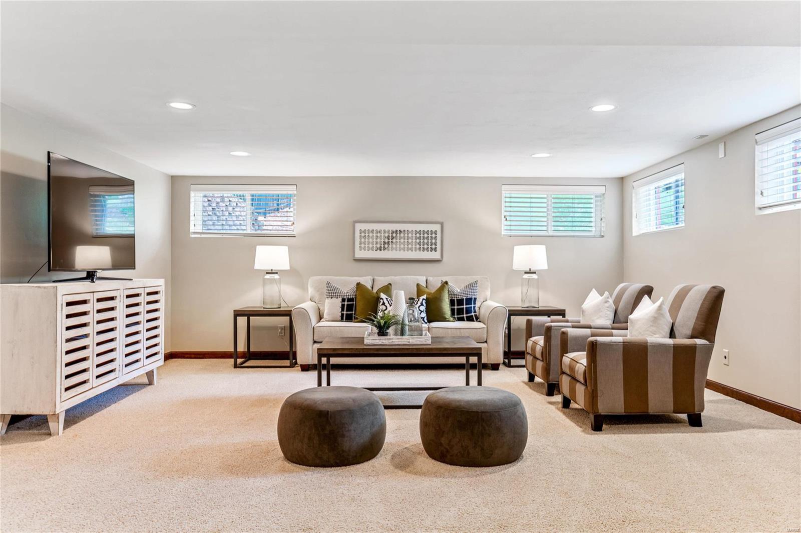 Village On Conway One The - Residential