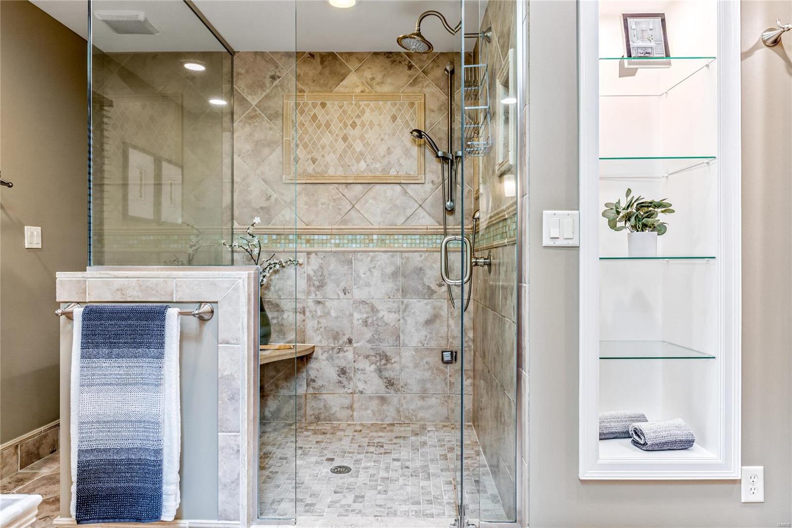 Village On Conway One The - Residential