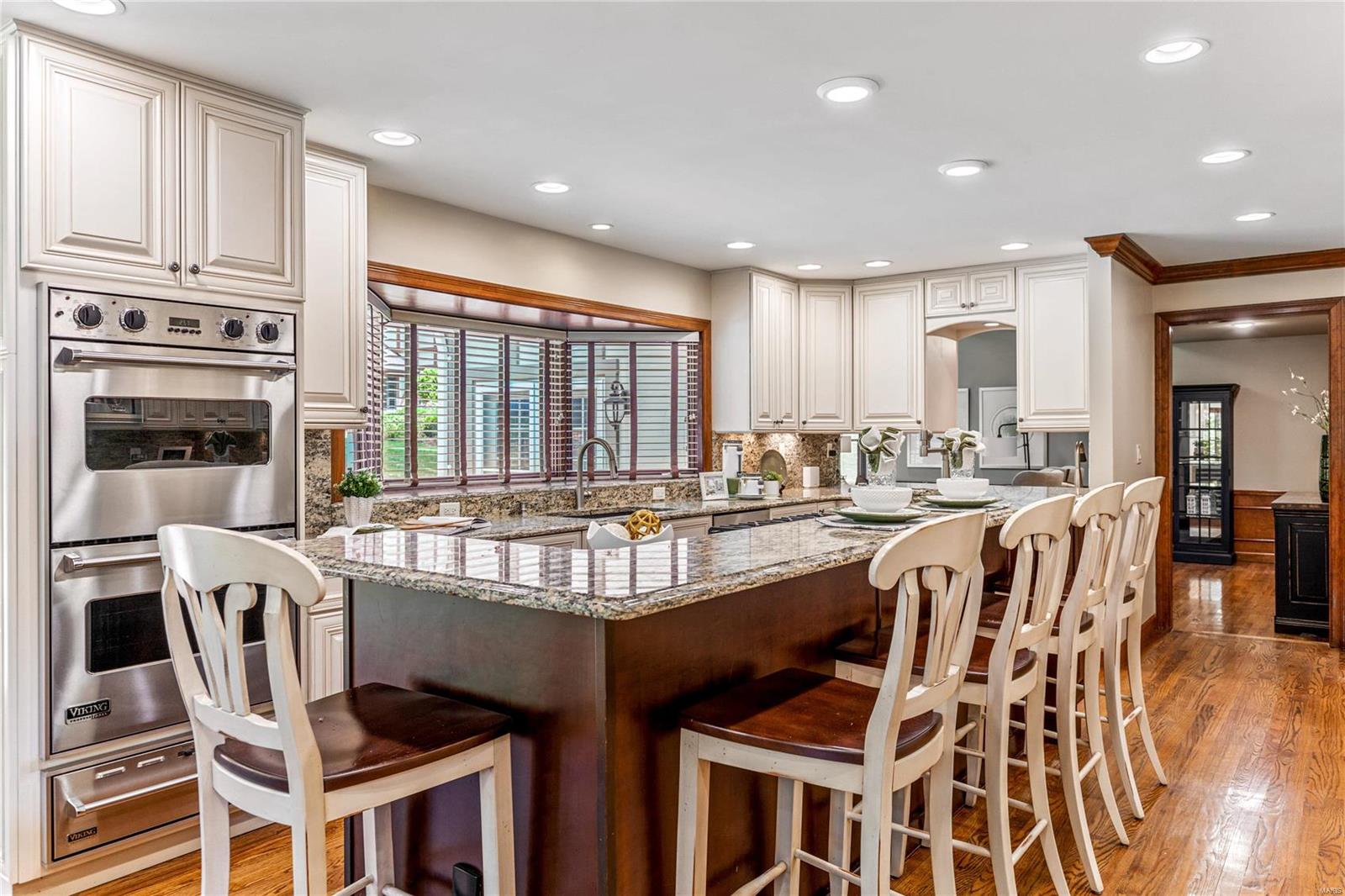 Village On Conway One The - Residential