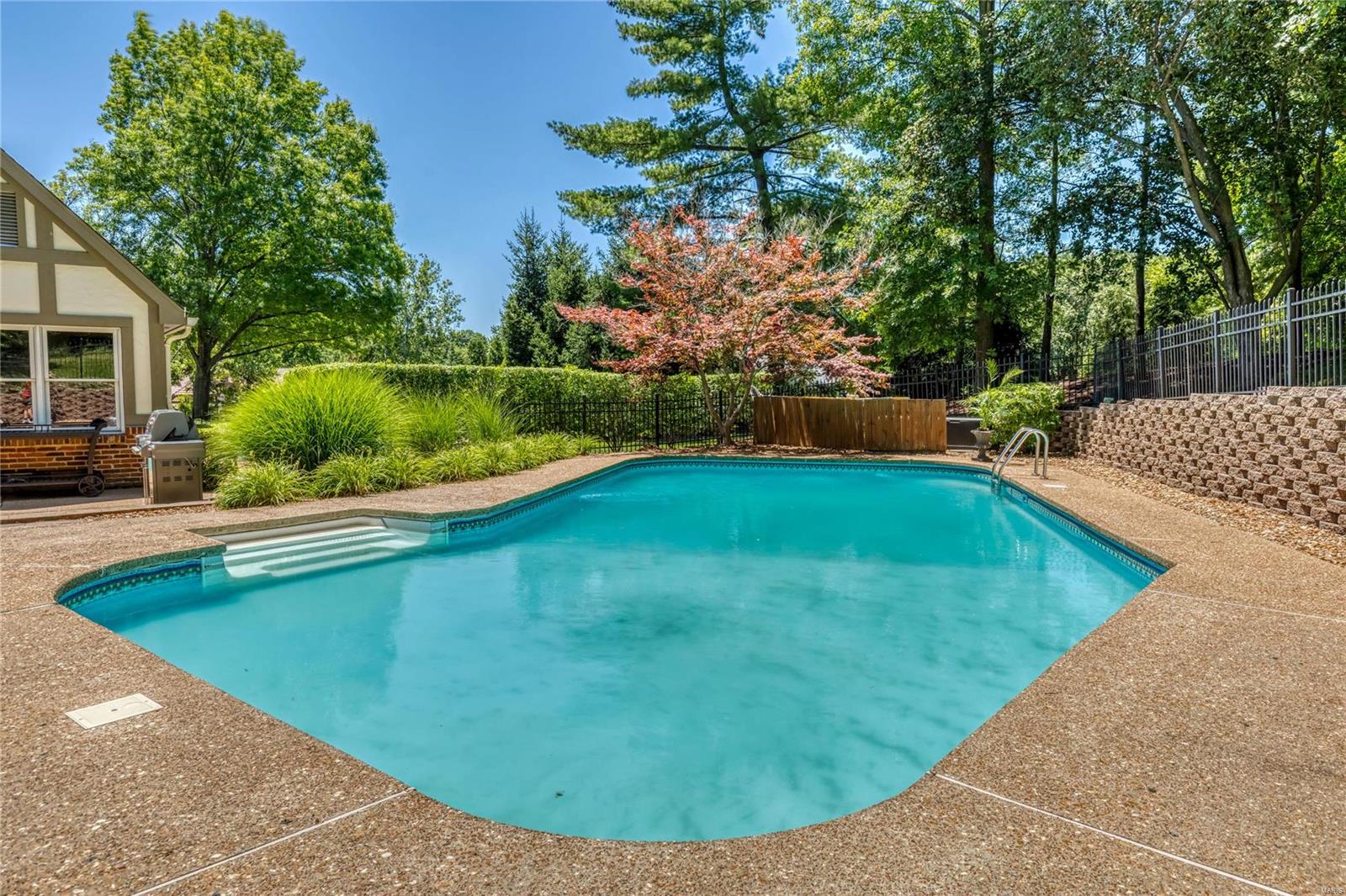 Village On Conway One The - Residential