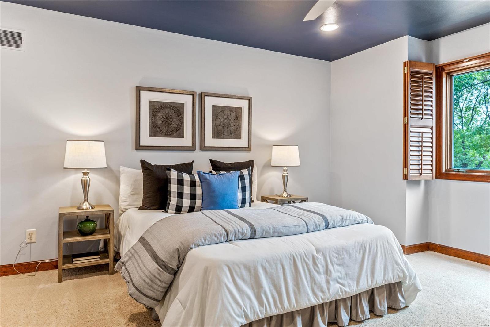 Village On Conway One The - Residential