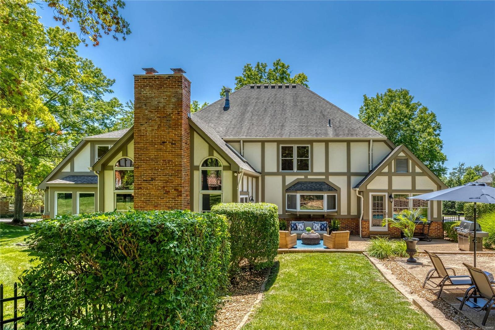 Village On Conway One The - Residential