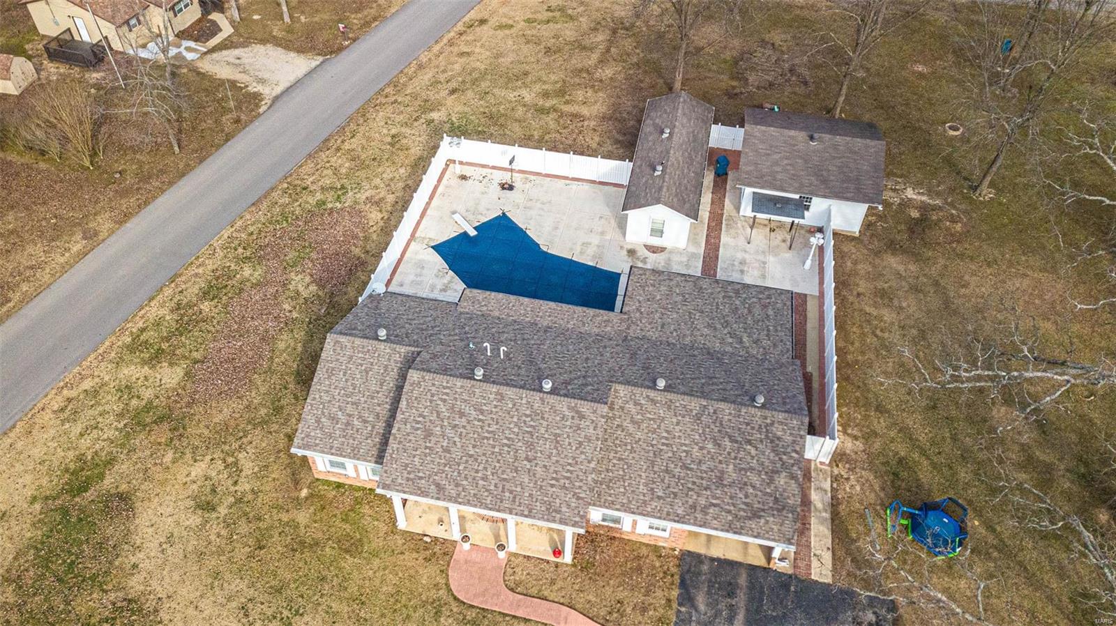 Colonial Meadow - Residential