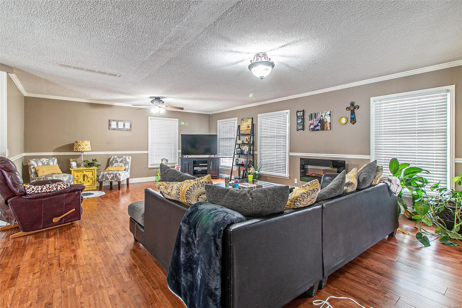 Colonial Meadow - Residential