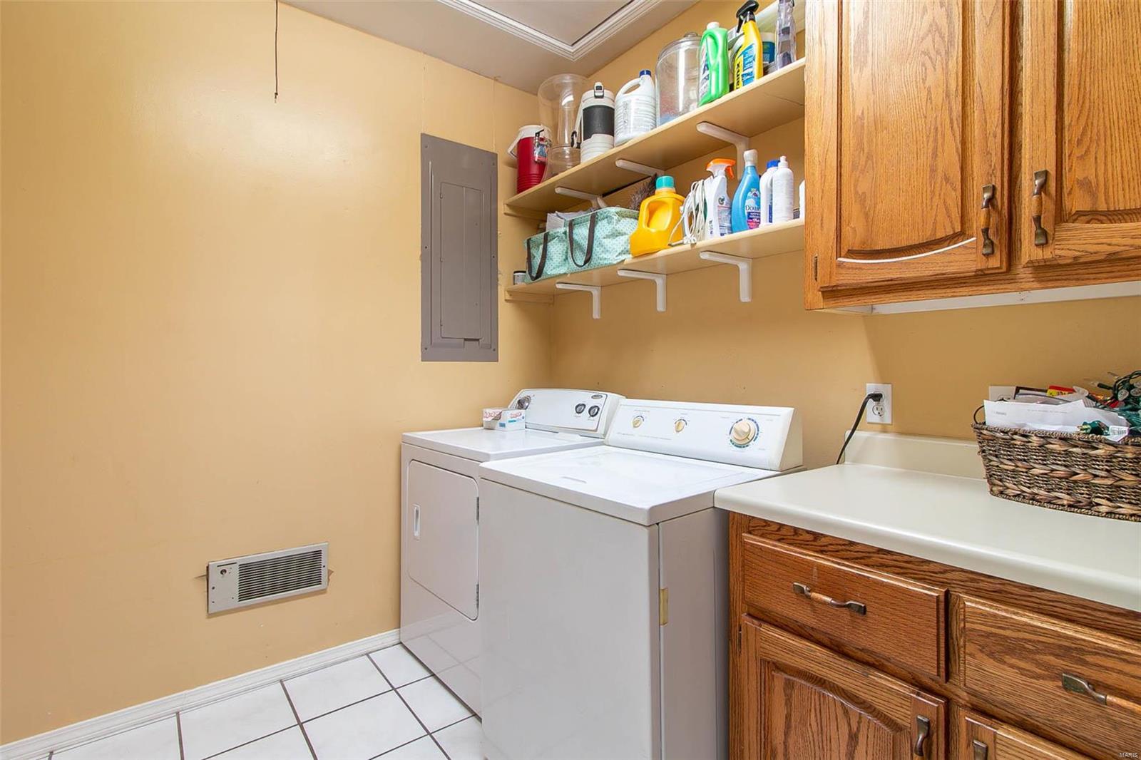 Colonial Meadow - Residential