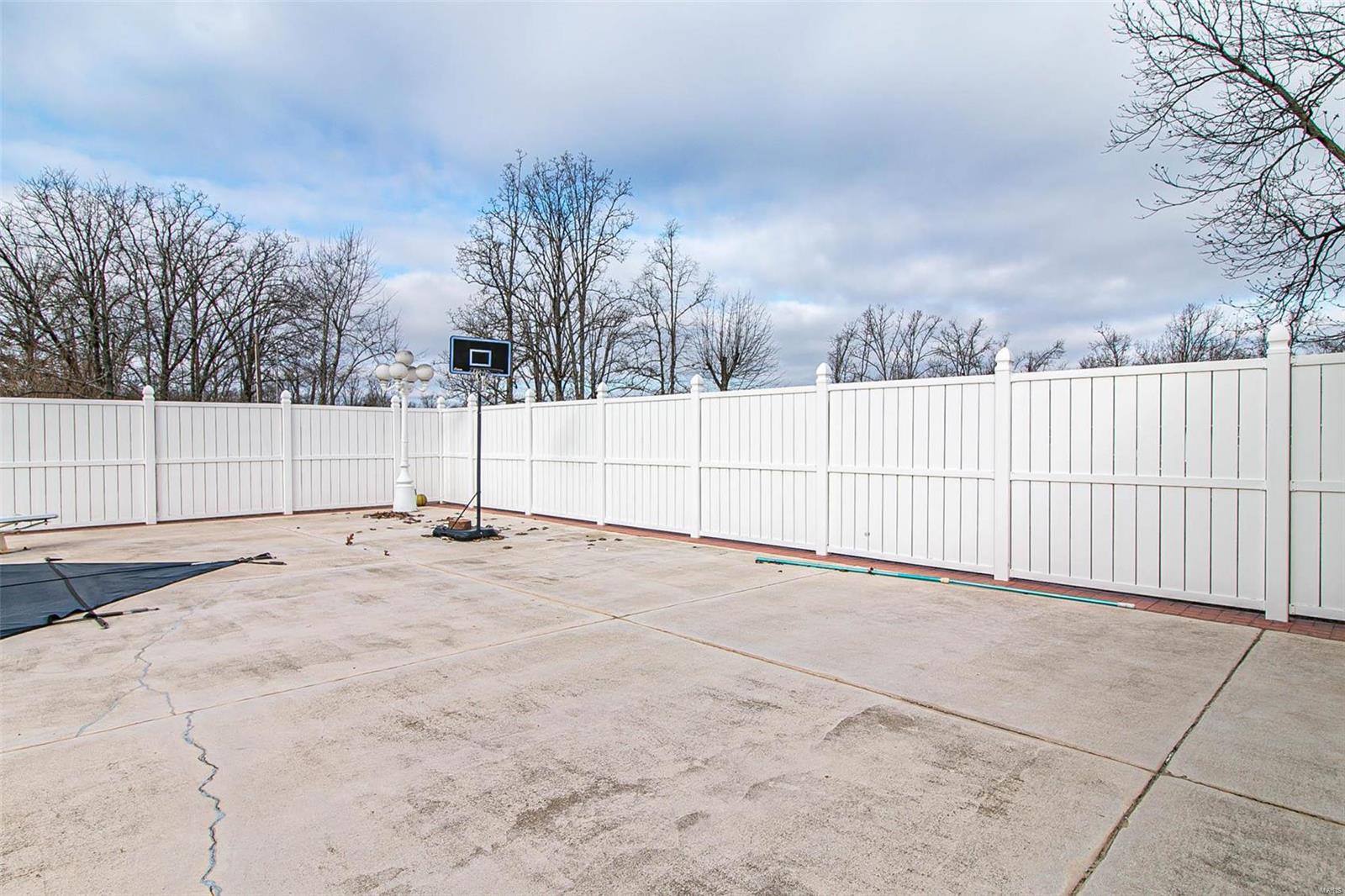 Colonial Meadow - Residential