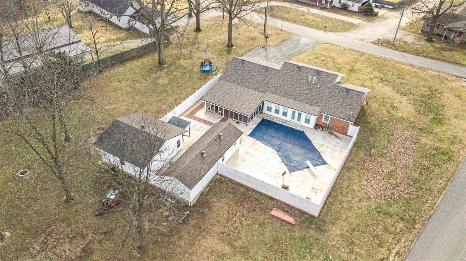 Colonial Meadow - Residential