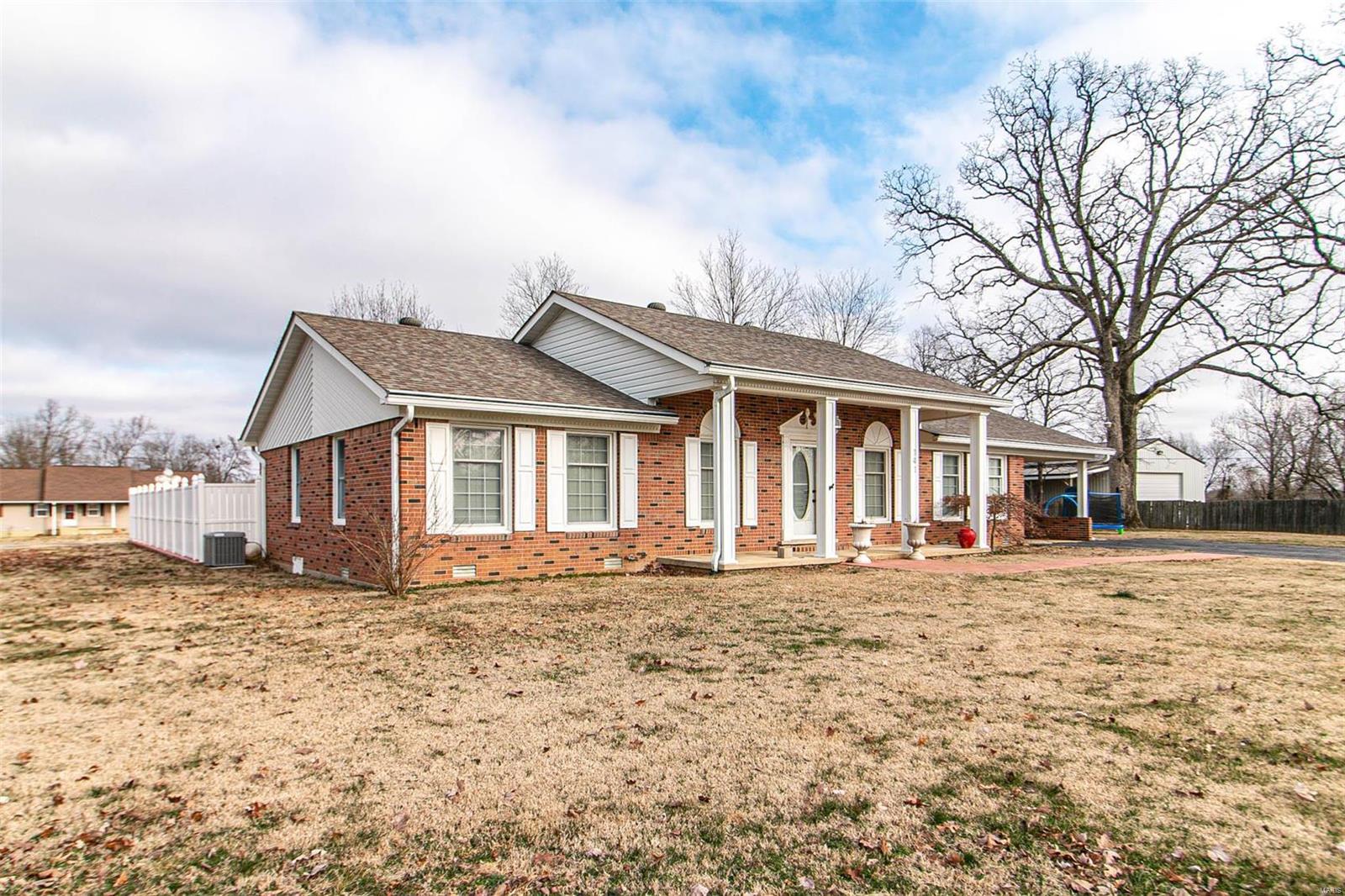 Colonial Meadow - Residential