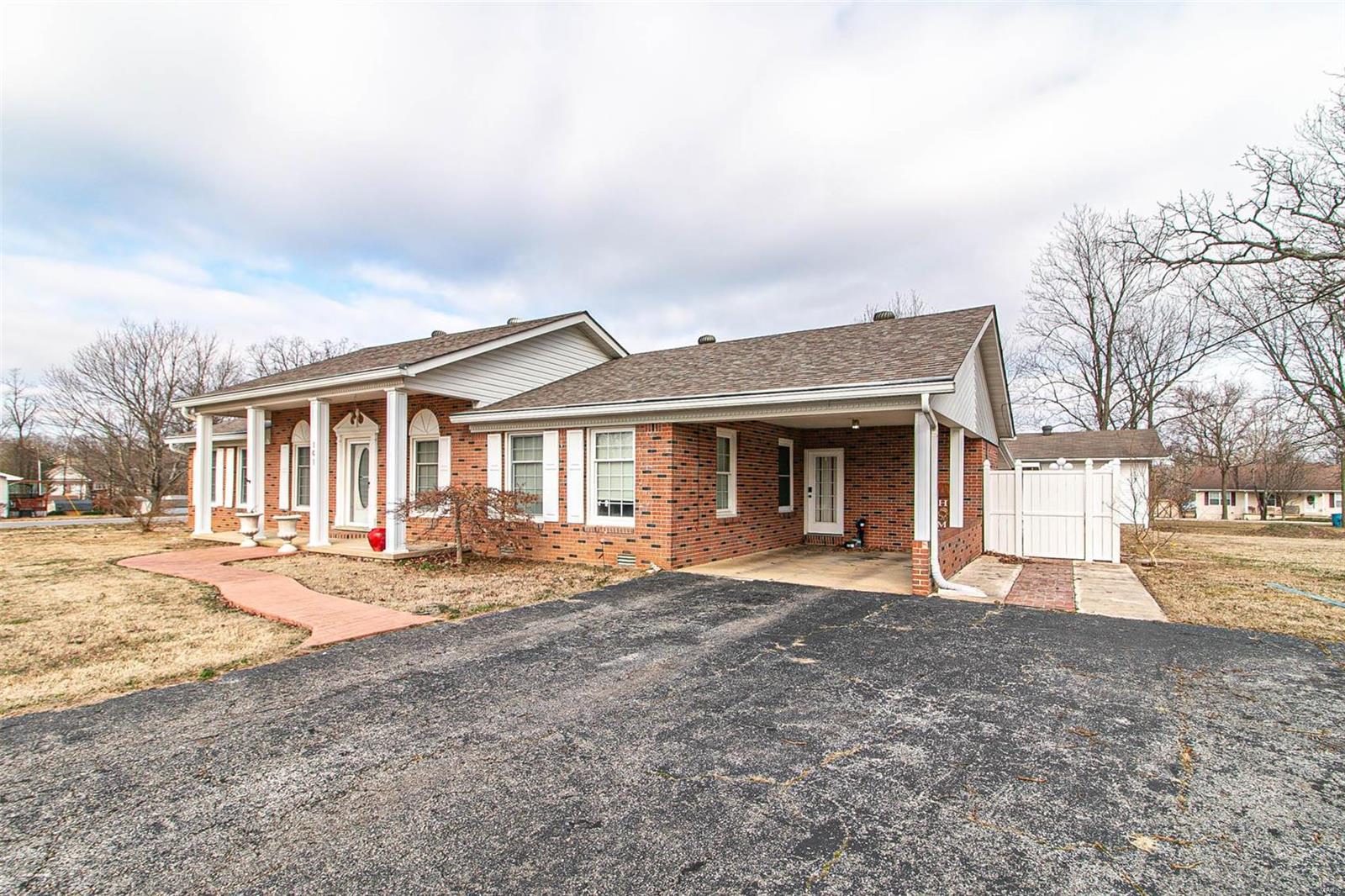 Colonial Meadow - Residential