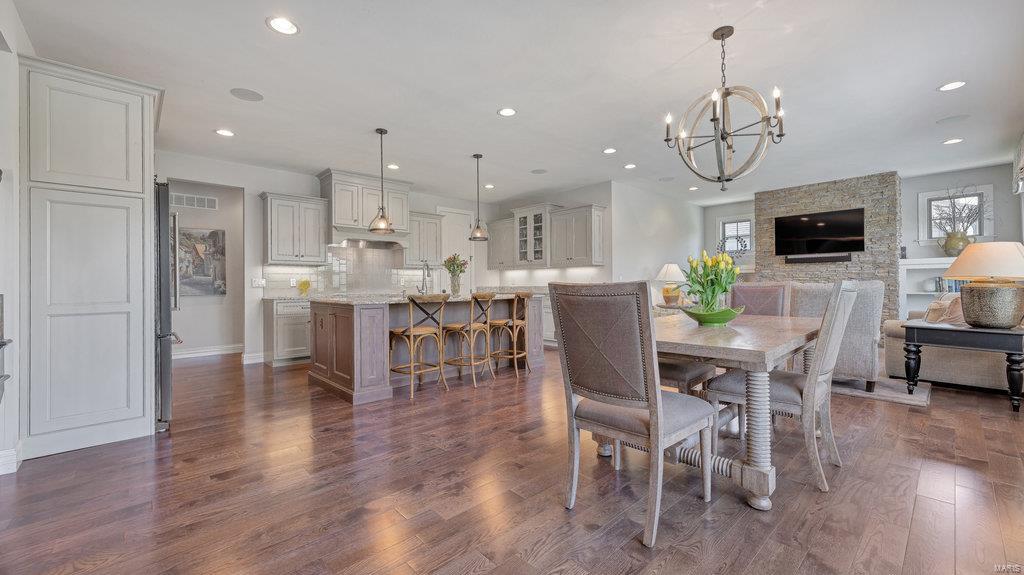 Enclave Bellerive Seven - Residential